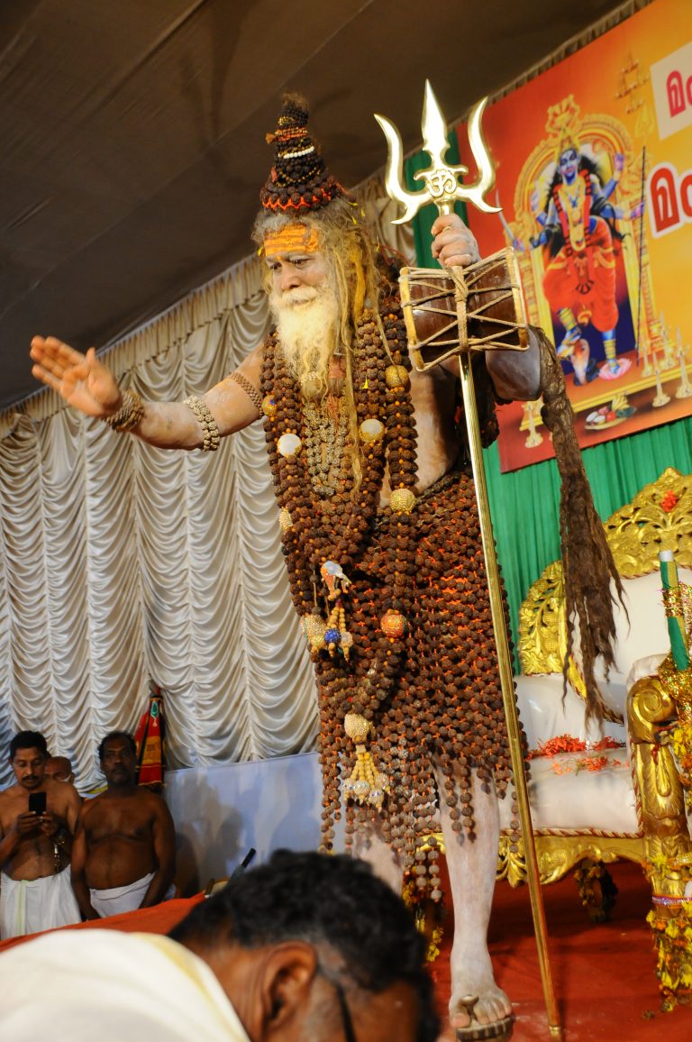 1008 Maha Mandaleshwar Sri Sri Kailasapuri Swami